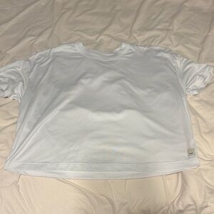 Vuori White Short Sleeve Tee